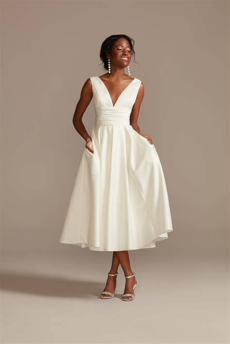 white courthouse dress - Fashion Professional