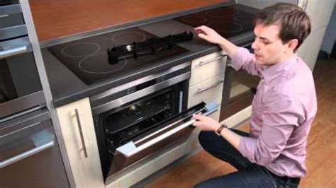 Как легко снять стекла и дверцы духовки Electrolux