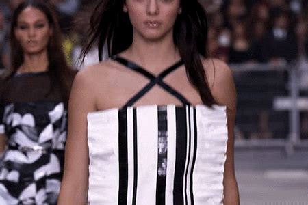 Kendall Jenner Runway GIFs - Find & Share on GIPHY