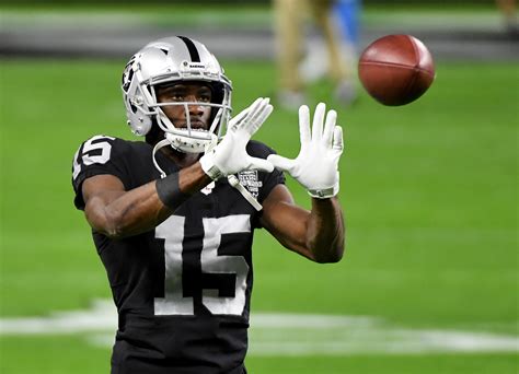 Nelson Agholor Reportedly Told His Teammates They Suck In The Locker