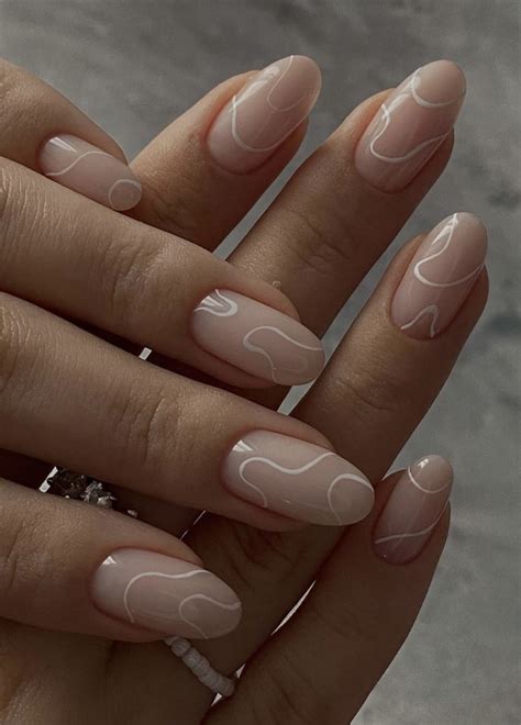 Автор: @vellansyy | Unghie idee, Unghie neutre, Unghie semplici ed eleganti