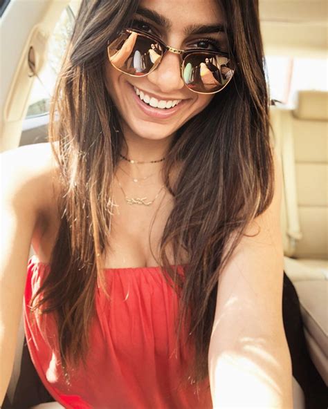 [100+] Mia Khalifa Wallpapers | Wallpapers.com