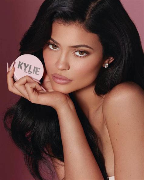 Kylie’s New and Quick Makeup Tutorial | Cosmopolitan Middle East