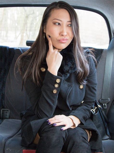 Sharon Lee Profile - Babes Erotica