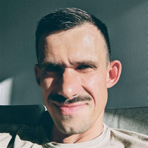 Alexander Martynov – Medium