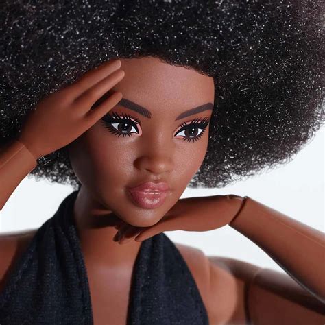 Barbie 2021 Barbie Looks 2