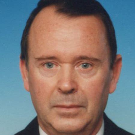 Dr Božidar Ristić, otorinolaringolog, Beograd 063/687-460
