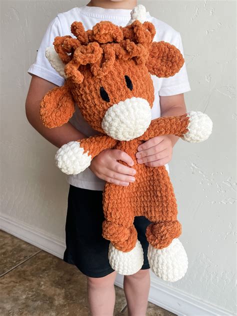Crochet Snuggler Highland Cow Pattern, Amigurumi Crochet Highland Cow ...