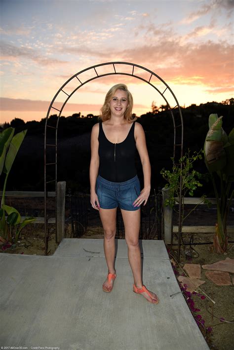 Alice Chambers's feet