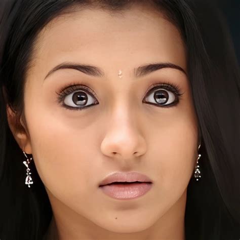 trisha krishnan  renowned   elegant  fashionable ponytail