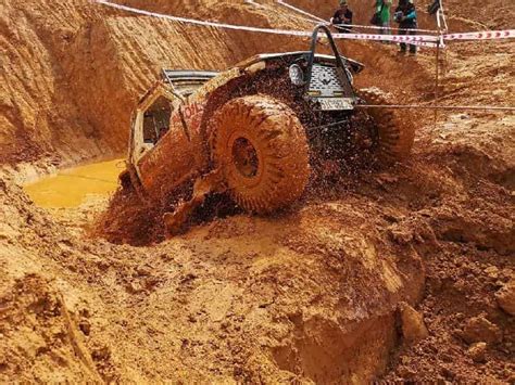 Off Road là gì? Kinh nghiệm chơi xe Off Road dành cho người mới