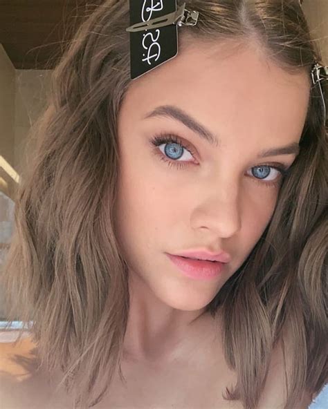 Anndddd she’s back @victoriassecret — via her instagram story. # ...