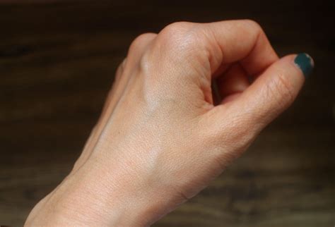Suncut UV Protect Essence Review | Pick Gel or Essence? » myBeautyCravings