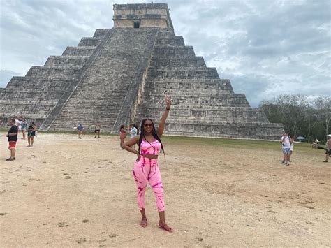 TW Pornstars - Sierra Sinclair 💋 Dallas + FMTY. Twitter. Viva La Mexico