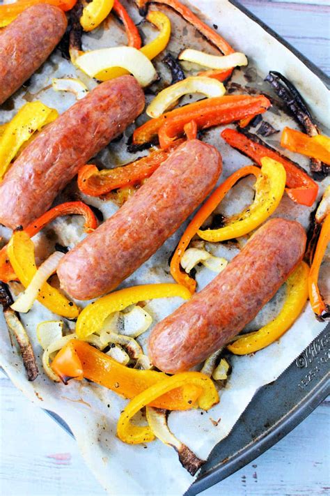 how to cook hot sausage in the oven