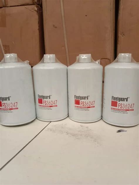 Cylindrical Material: Stainless Steel Fleetguard FS36247 Fuel Water ...