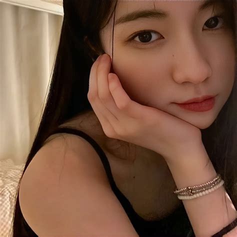 【BABYMONSTER】YGガールズグループ史上初の日本人メンバーとされる"ASA"の新しい写真 ~ All About GIRLS' K-POP