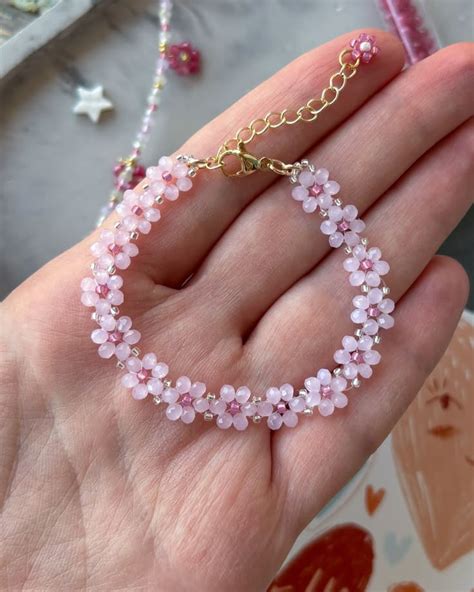 Даша 🎀 милые украшения из бисера on Instagram: "Невероятно милый ...