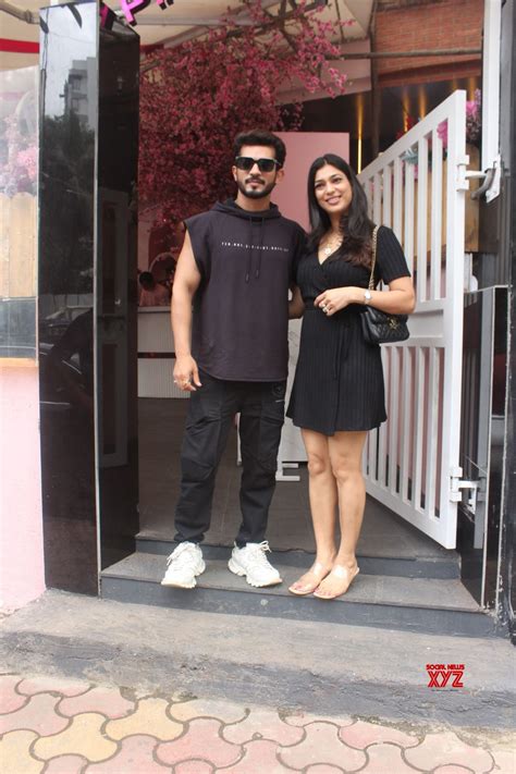 Arjun Bijlani Snapped At Pink Wasabi Juhu - Gallery - Social News XYZ