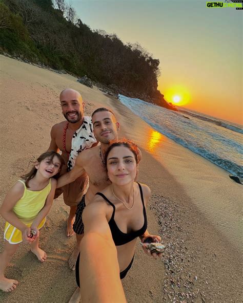 Aislinn Derbez Wiki, Biography, Age, Gallery, Spouse and more