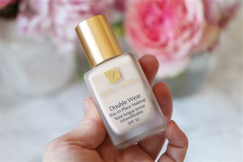 Estée Lauder Double Wear Light Stay In Place Makeup Review | Makeupview.co