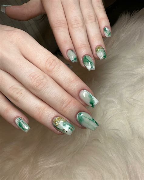 37+ Green and Gold Nails Ideas You Will Love - Nail Designs Daily