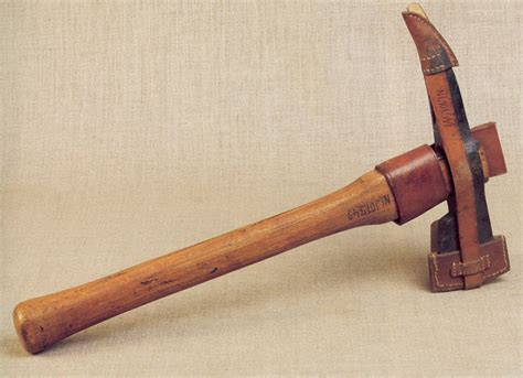 Пехотная малая кирка образца 1895 года в чехле - Галерея - ВПК.name