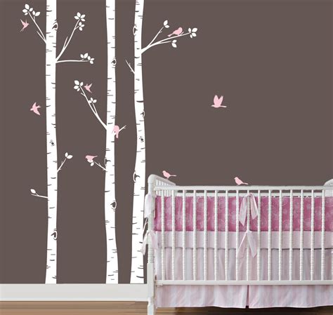 Arvore Que Atrai Passaros