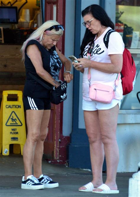 Samantha Fox - Out in Venice Beach 08/30/2023 • CelebMafia