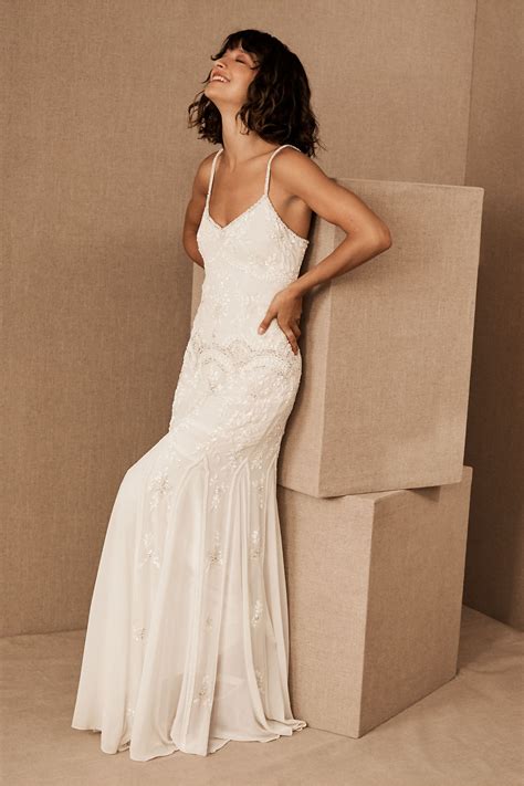 3 Wedding Dress Shopping Tips That Are So Useful | Who What Wear