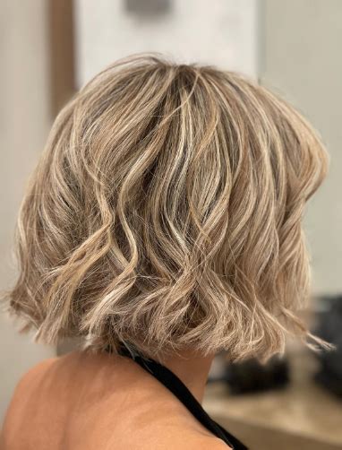 55 Messy Bob Hairstyles to Achieve that Perfectly Imperfect Look