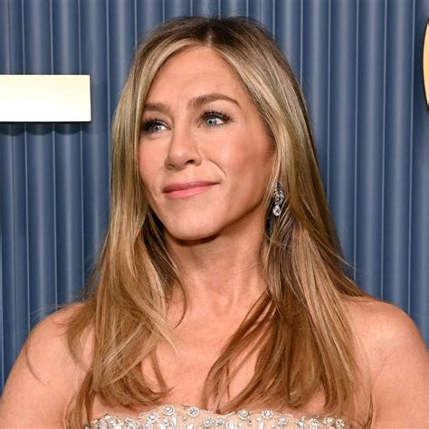 Jennifer Aniston's latest move on Pedro Pascal sparks debate among fans ...