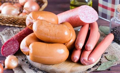 Как и из чего делали советские сардельки. Очень любопытно!