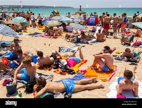 Ballermann beach, party area at the Playa de Palma, Bay of Palma ...