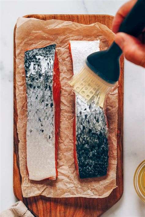 Achieving Perfect Crunch: The Art of Crispy Skin Salmon Recipes 1