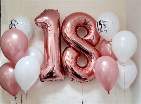 Balony z helem, kurier balonowy, balony na 18, balony na hel, pudło z ...