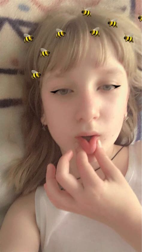 Губки бантиком бровки домиком вижу лайки под каждым роликом 👩‍⚕️
