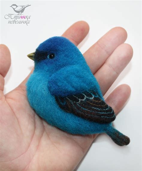 Брошь-Индиговый овсянковый кардинал в технике сухое валяние. #felt # ...