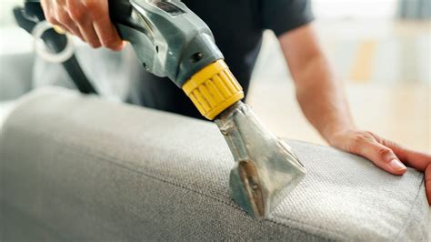 Como Lavar O Sofa Em Casa - Guia completo de como limpar o sofá em casa