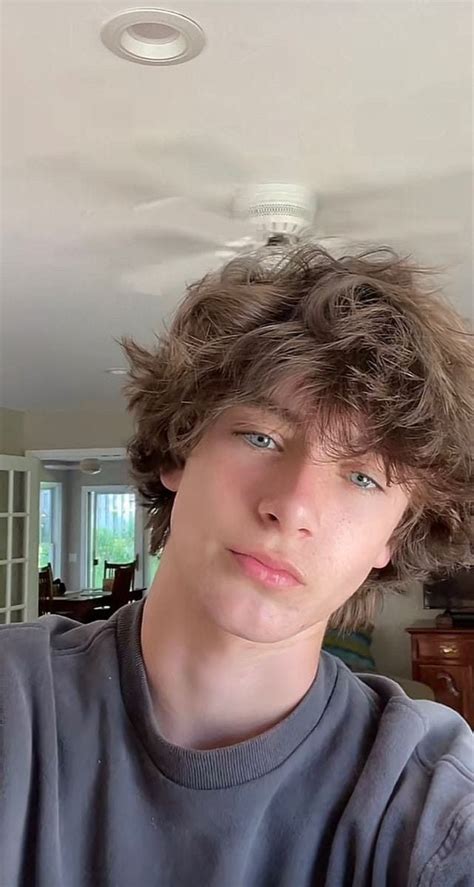 pin  dahyung   amor verdadero brown hair blue eyes brown hair