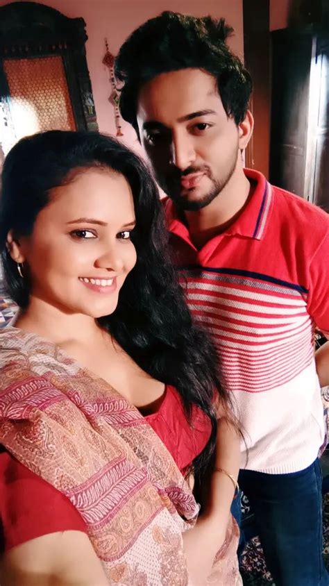 Priya Gamre behind the scenes from her upcoming web series. : r ...