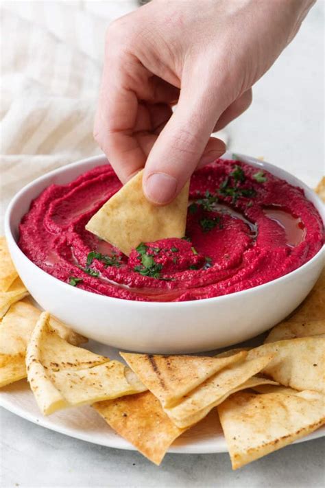 Easy 5-Ingredient Beet Hummus - Feel Good Foodie