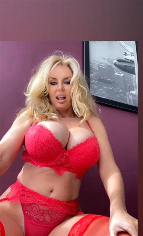 70+ Best Dutch Onlyfans Models Ranked! - The John Dude