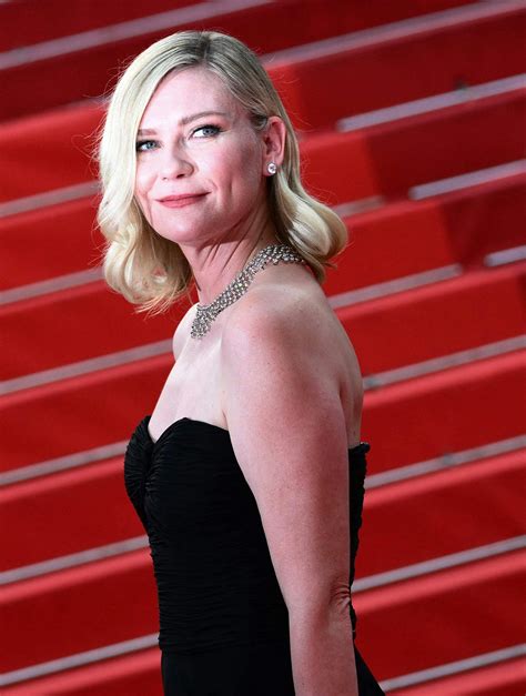 Som 11-årig skulle Kirsten Dunst kysse 31-årige Brad Pitt i vampyrfilm