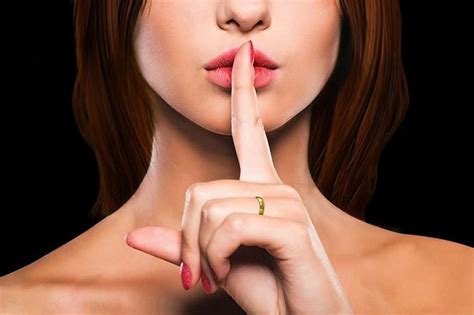 When to Keep Your Mouth Shut to Protect Your Self Image - TIMESHOOD