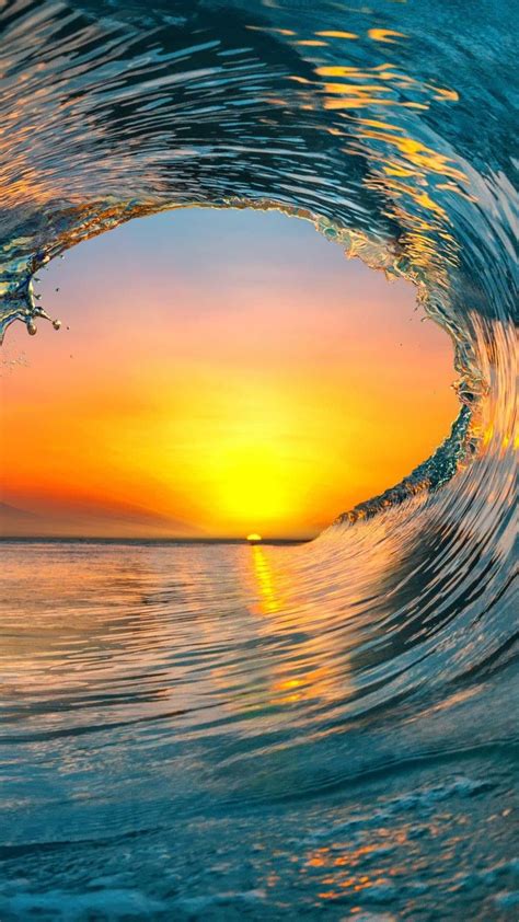 Surf the waves by the sunset -iPhone wallpaper | Dipinti semplici ...