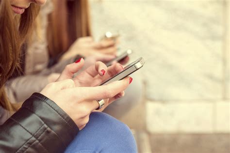8 Dangers of Sexting—and What Parents Can Do - Educate Empower Kids