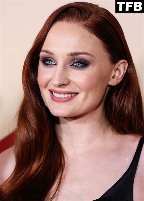Sophie Turner Looks Beautiful Wearing Louis Vuitton at the LA Special