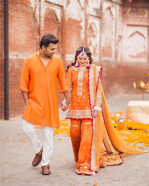 Hania Aamir and Farhan Saeed look gorgeous in beautiful Mehndi dress by