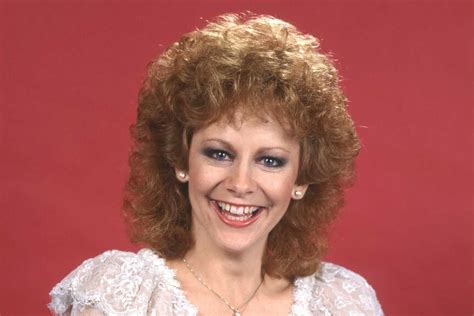 Reba McEntire When She Was Young: Check Out These Pictures | NBC Insider